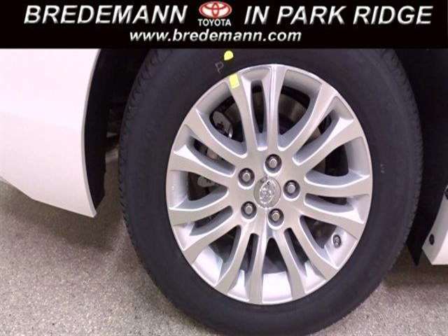 Toyota Sienna 2017 photo 21